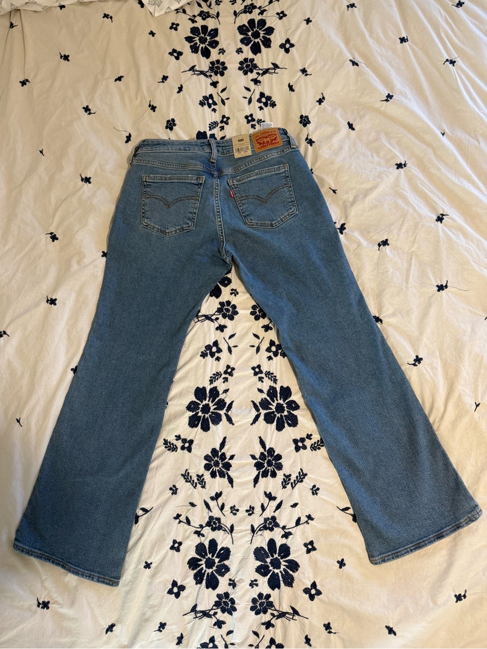 Levi's SUPERLOW BOOTCUT JEANS 27W x 30L - Picture 2 of 7